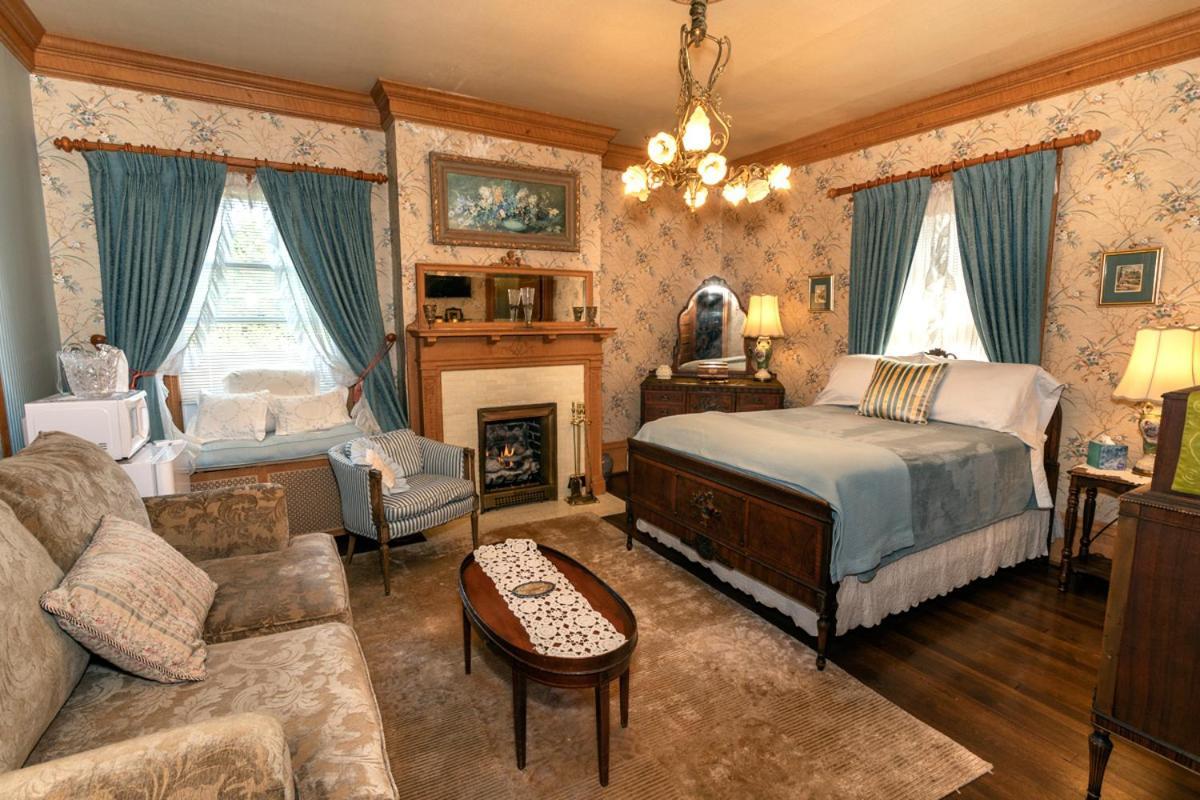 South Broadway Manor B&B - Near Fallingwater, Ohiopyle State Park, Hiking & Biking Trails Gap Scottdale Екстер'єр фото